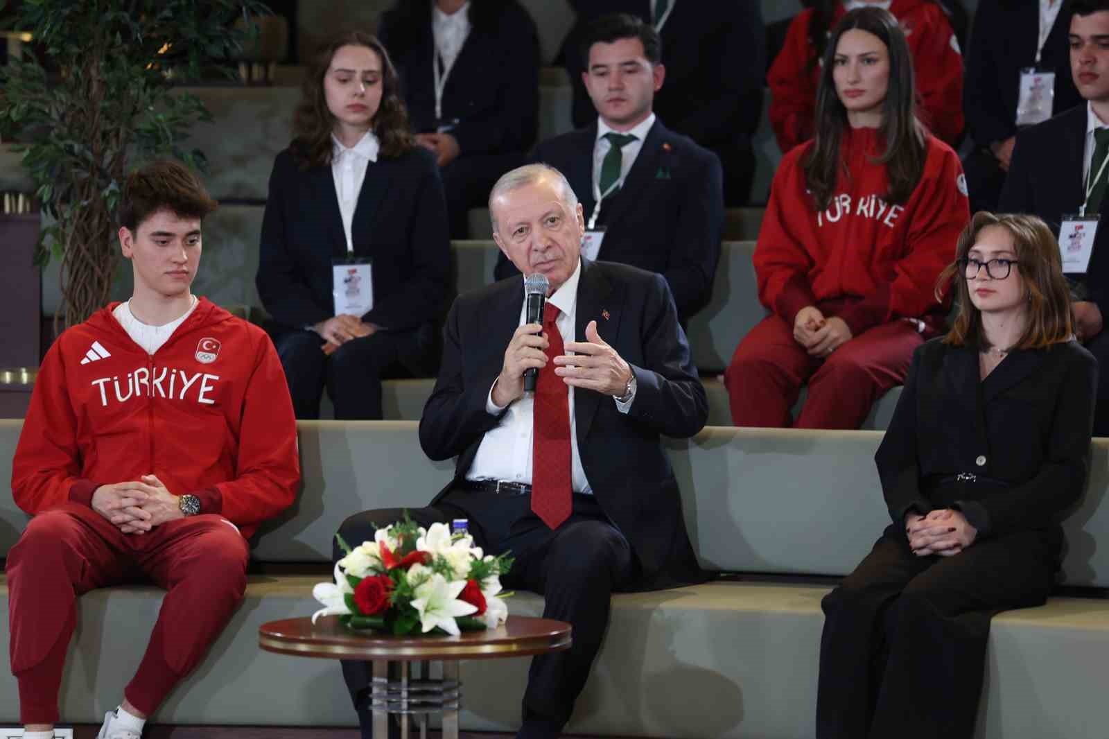 cumhurbaskani-erdogan-terorsuz-turkiye-kavsagini-insallah-suhuletle-dondukten-sonra-turkiye-yuzyili-menziline-cok-daha-hizli-ulasacagiz