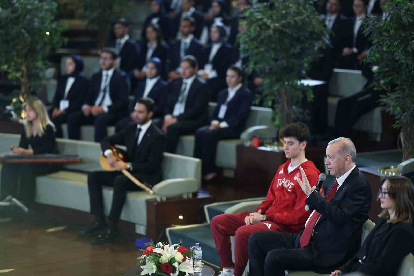 cumhurbaskani-erdogan-terorsuz-turkiye-kavsagini-insallah-suhuletle-dondukten-sonra-turkiye-yuzyili-menziline-cok-daha-hizli-ulasacagiz