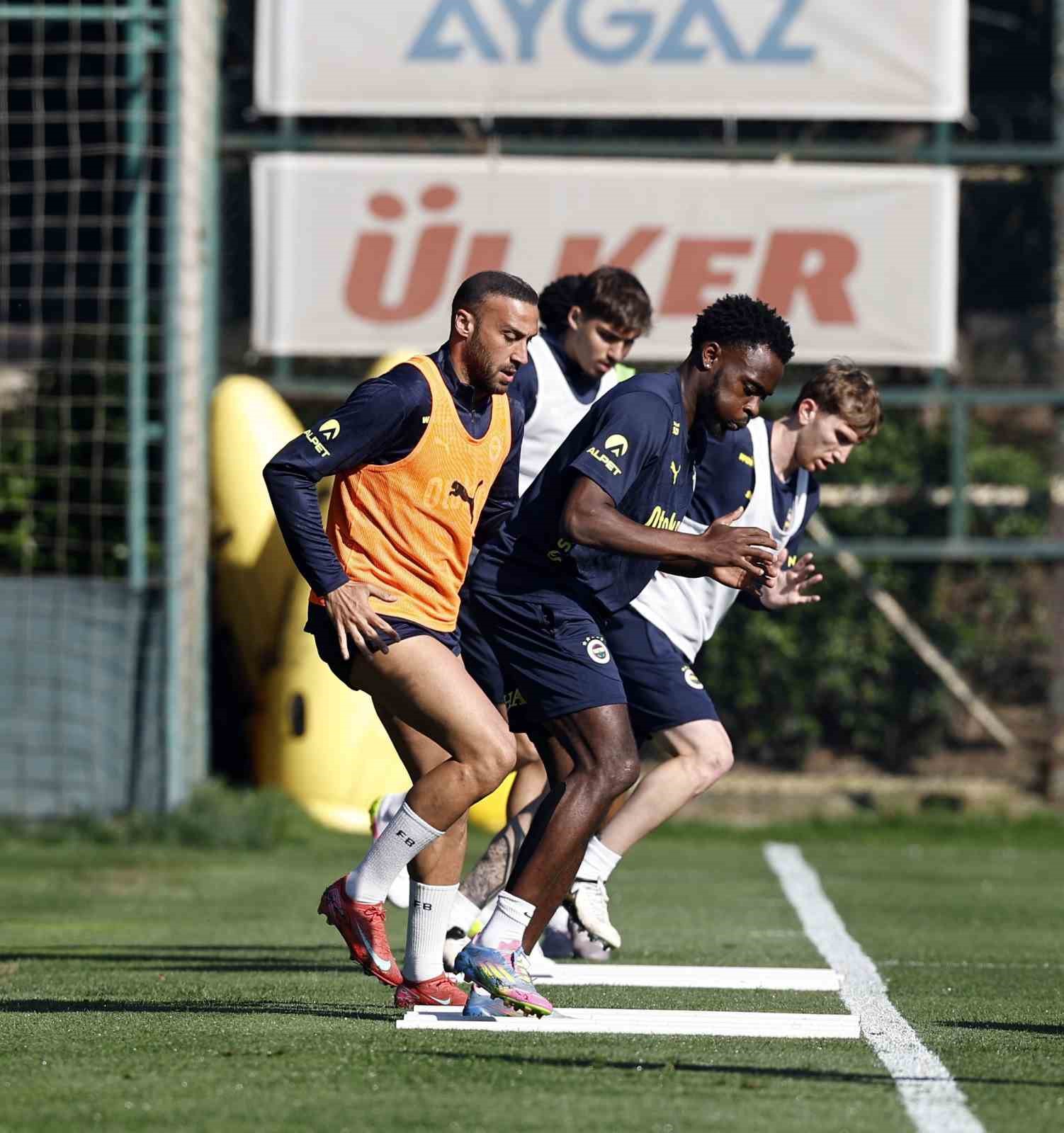 fenerbahce-eyupspor-maci-hazirliklarina-basladi