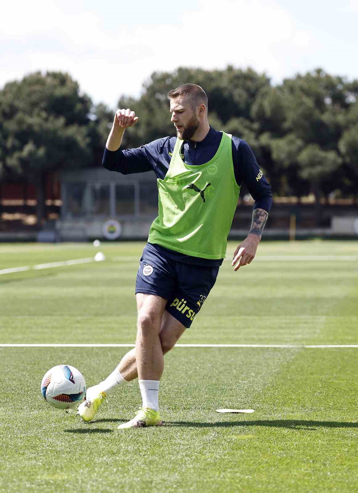 fenerbahcede-eyupspor-maci-hazirliklari-devam-etti
