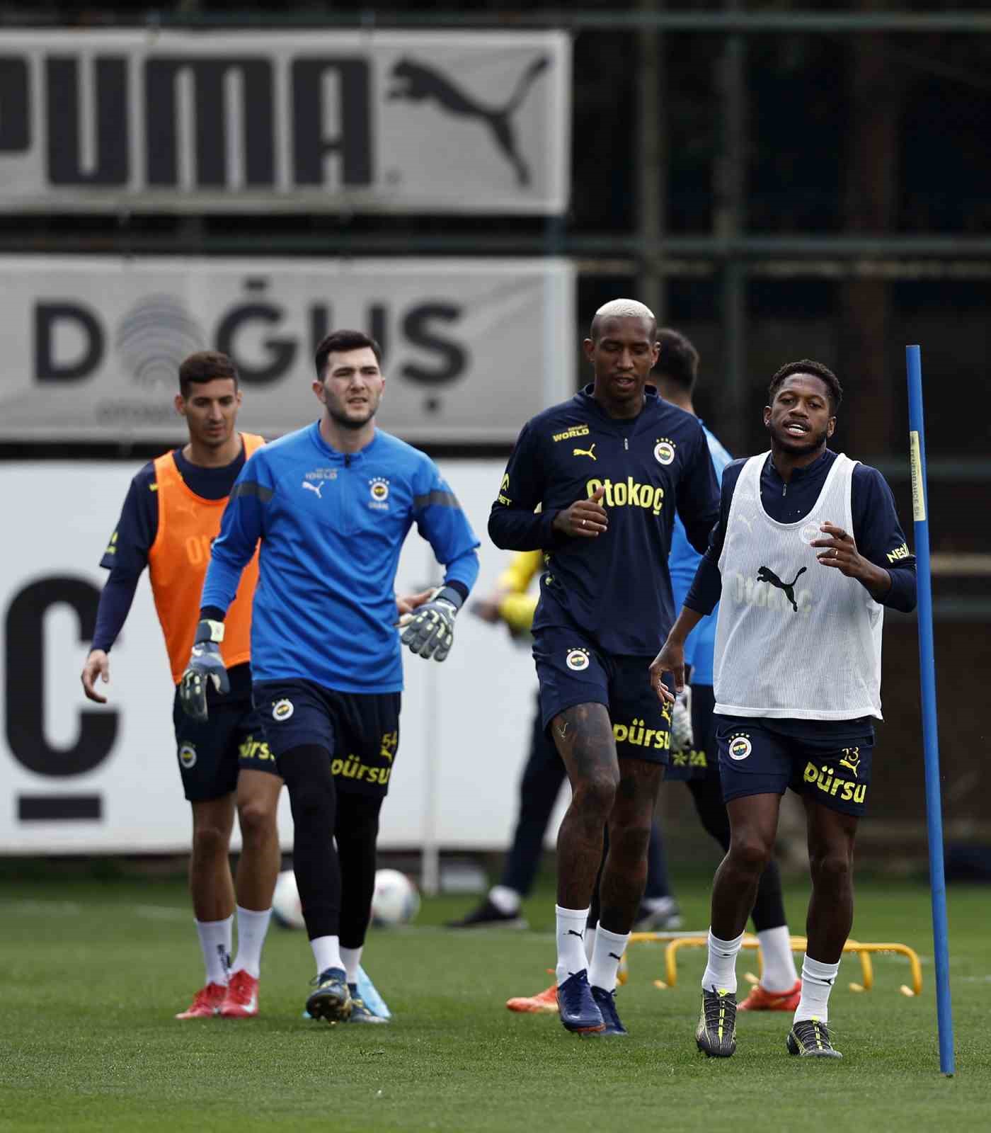 fenerbahcede-eyupspor-maci-hazirliklari-devam-etti