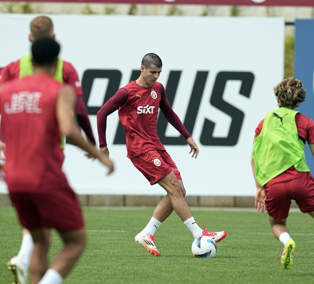 galatasaray-trabzonspor-maci-hazirliklarina-devam-etti