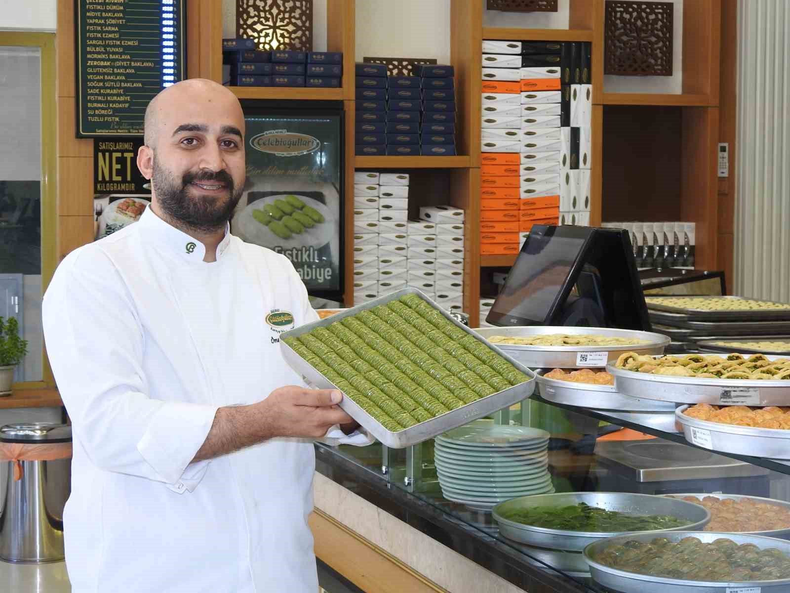 gaziantepte-baklavacilarin-yogun-bayram-mesaisi-basladi
