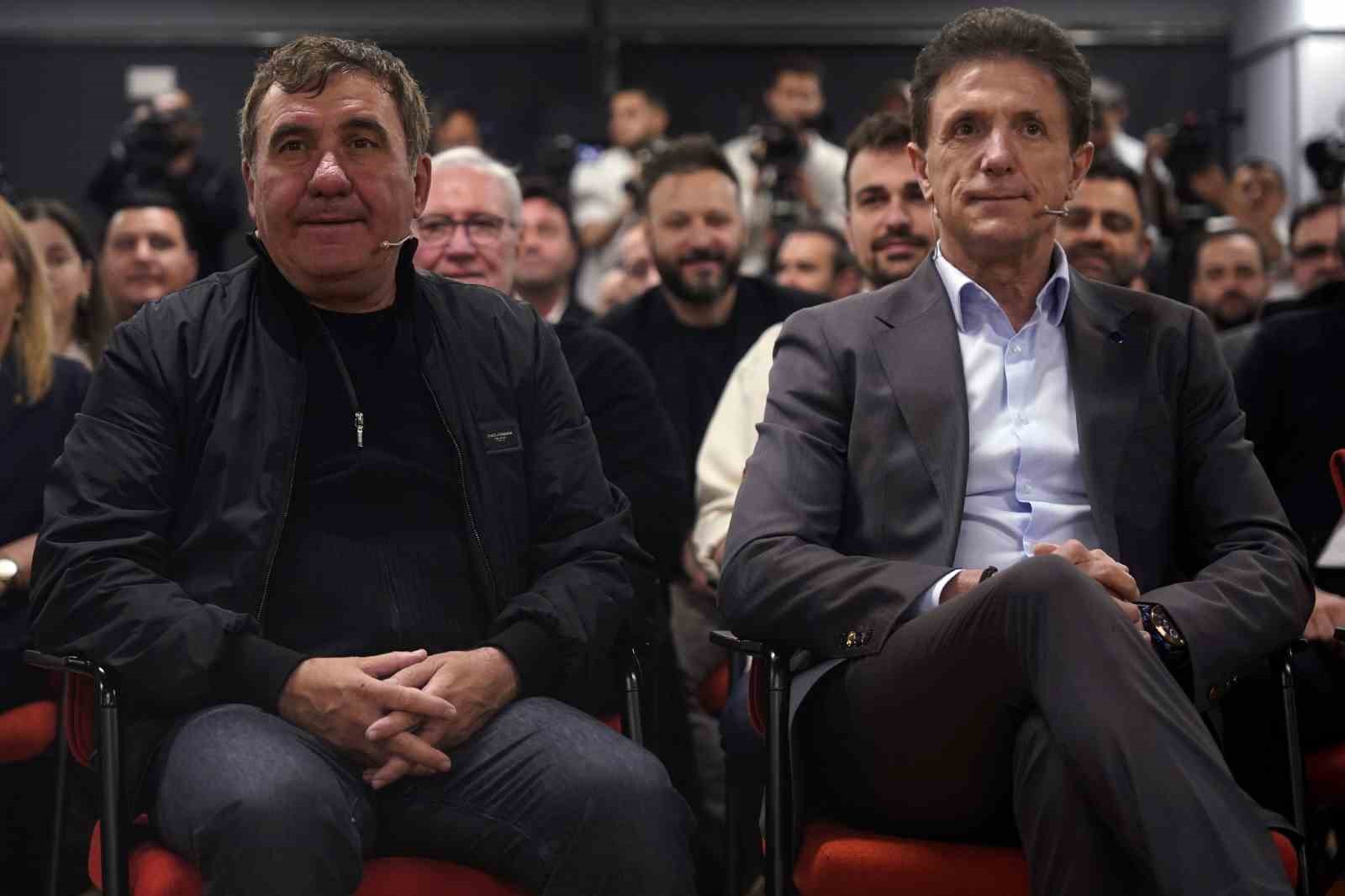hagi-ve-popescu-yil-donumunde-uefa-kupasi-zaferini-anlatti