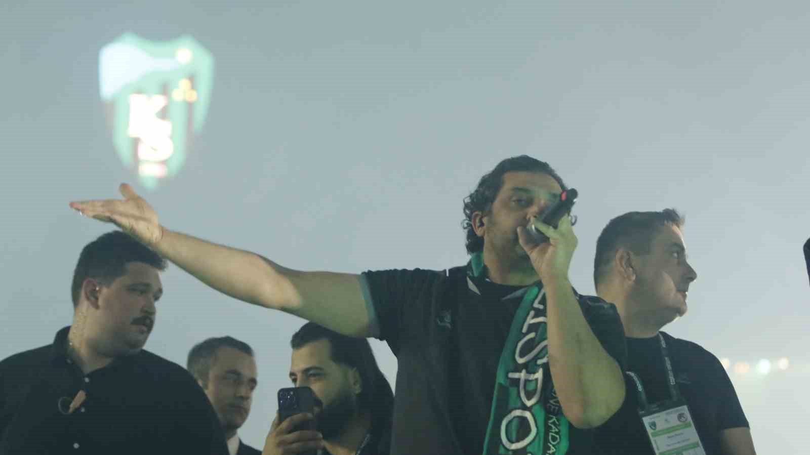 kocaelispor-camiasi-kupayi-unlu-isimlerle-kutladi