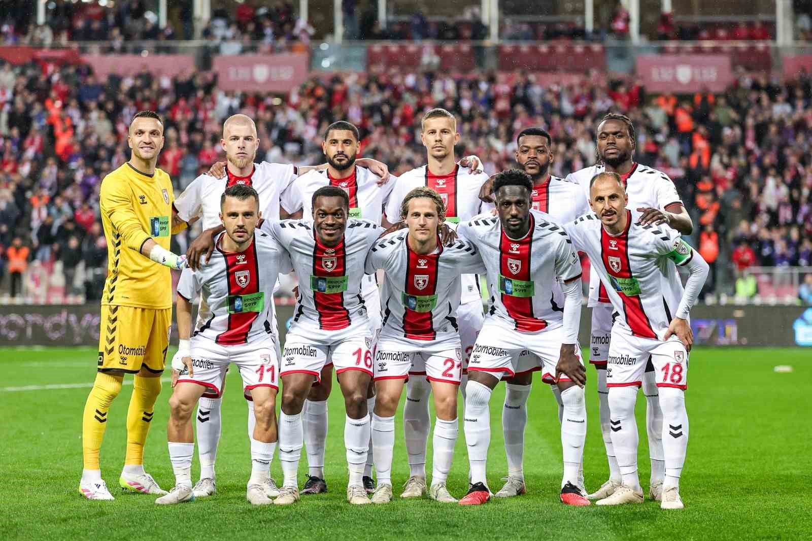 samsunsporda-trabzonspor-maci-hazirliklarina-trafik-engeli