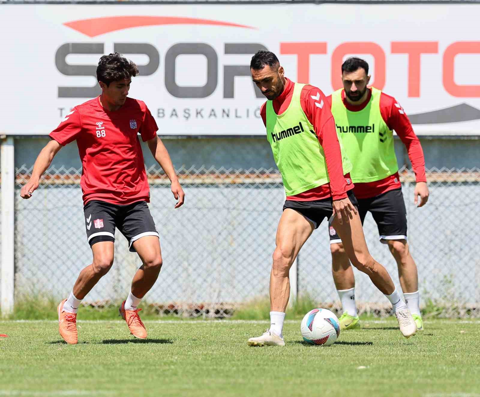 sivassporda-samsunspor-maci-hazirliklari-devam-ediyor