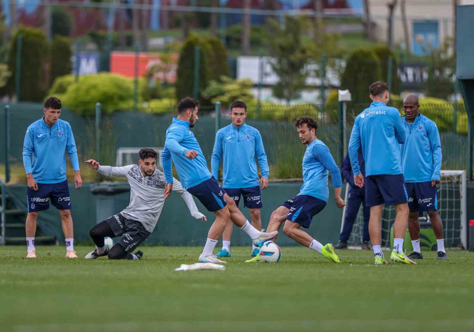 trabzonspor-antalyaspor-macinin-hazirliklarina-basladi