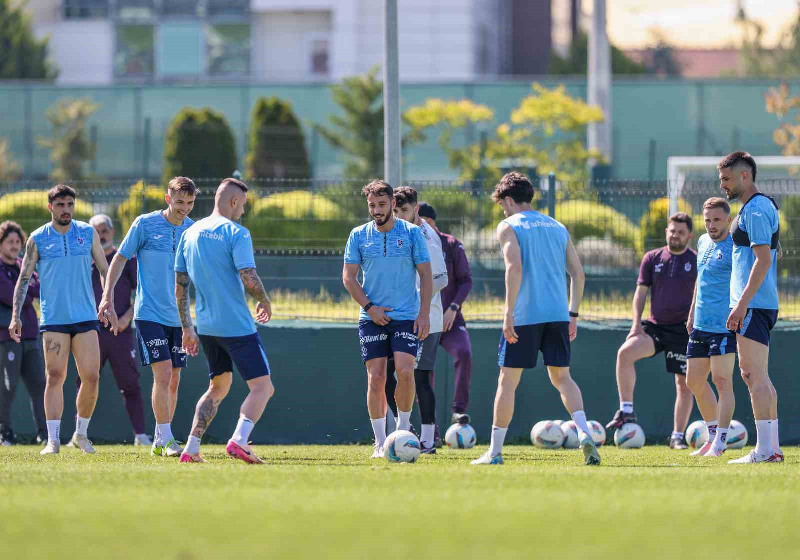 trabzonspor-samsunspor-maci-hazirliklarini-tamamladi