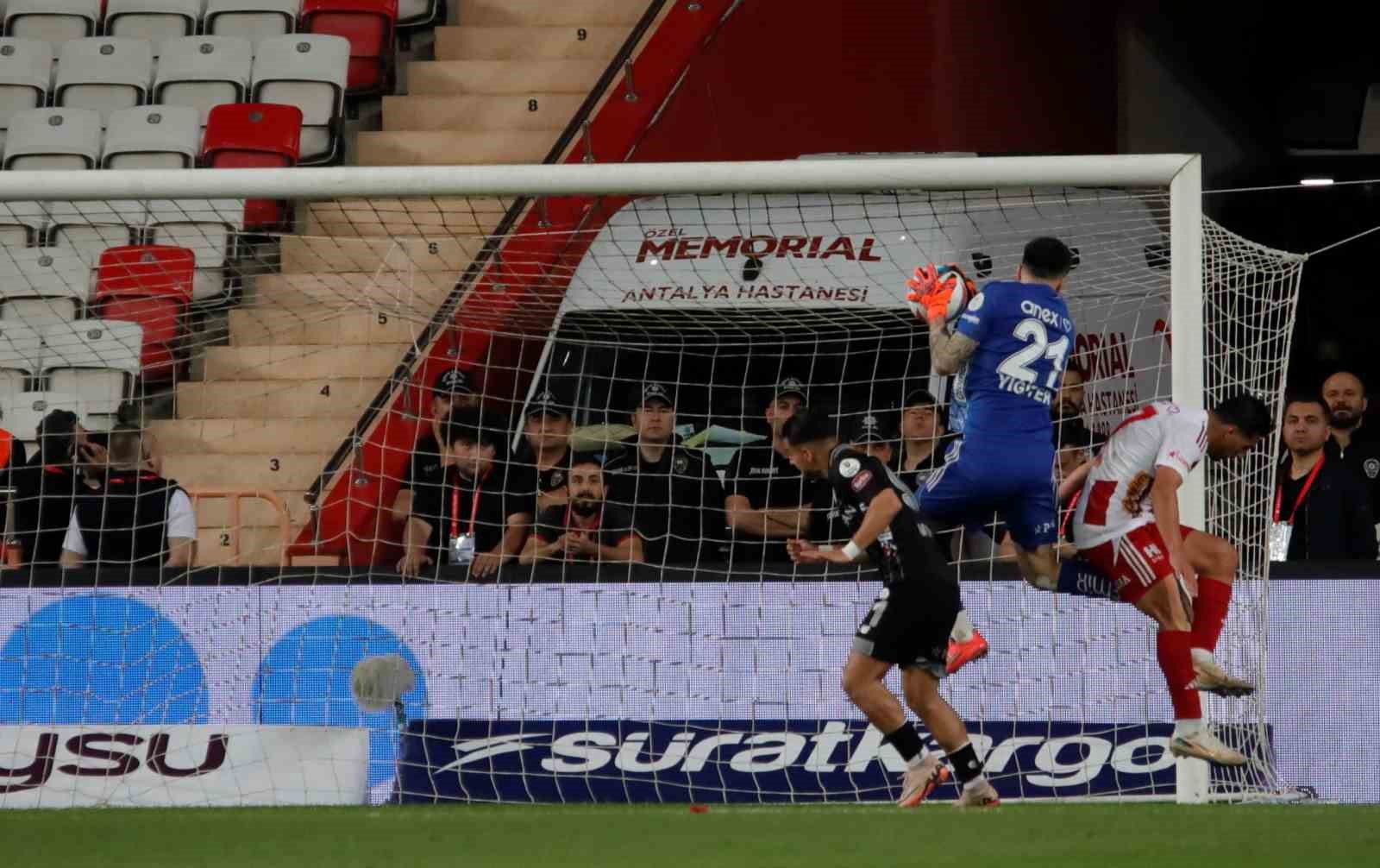 trendyol-super-lig-antalyaspor-1-konyaspor-0-mac-sonucu
