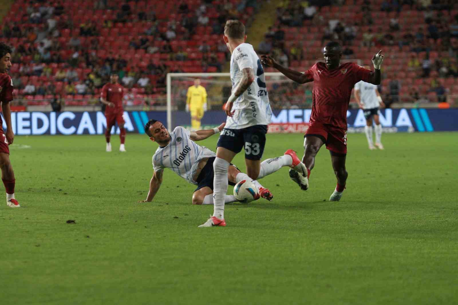 trendyol-super-lig-atakas-hatayspor-4-fenerbahce-2-mac-sonucu