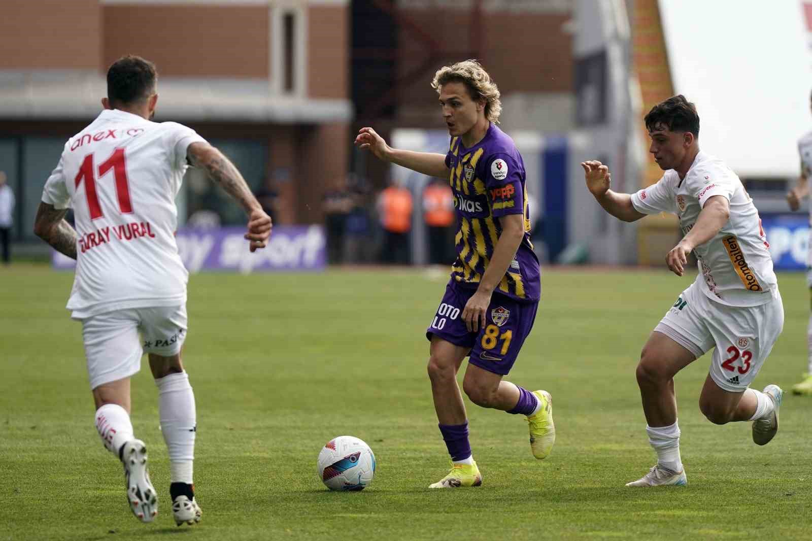 trendyol-super-lig-eyupspor-2-antalyaspor-1-mac-sonucu
