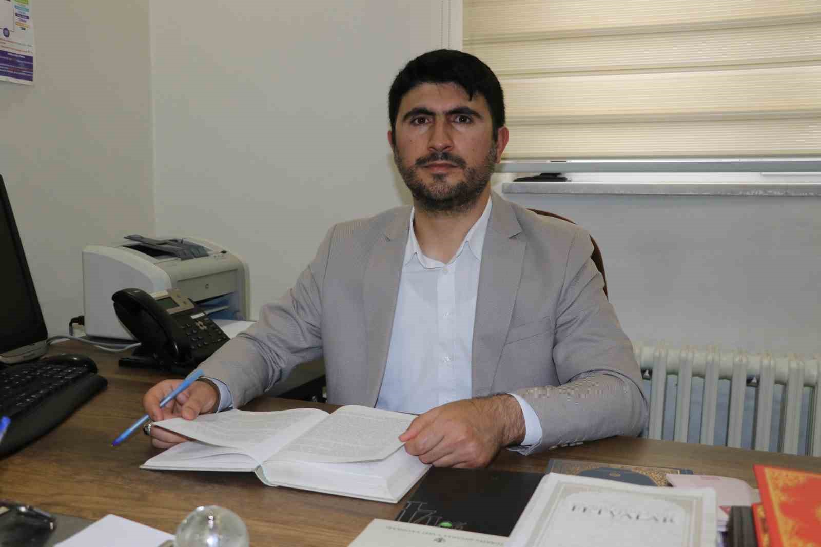 uzman-vaiz-acikladi-vergisi-verilmeden-harcanan-define-geliri-helal-degildir