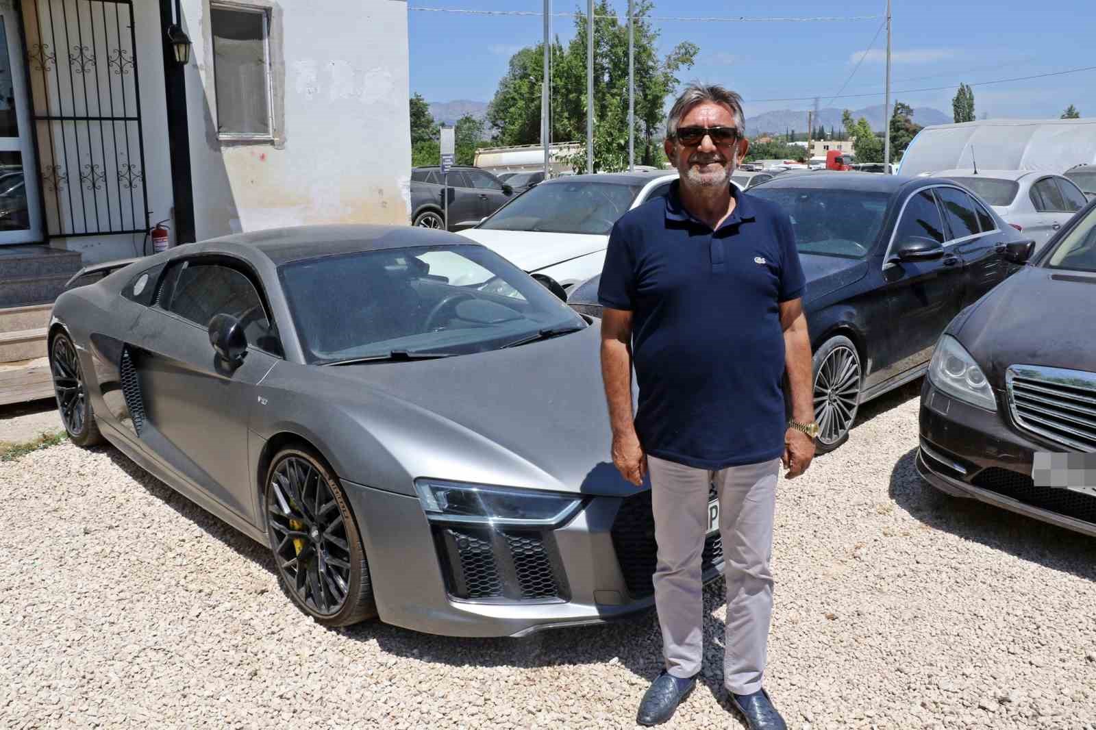 yediemin-otoparklari-arac-mezarligina-dondu-25-yildir-bekleyen-araclar-var