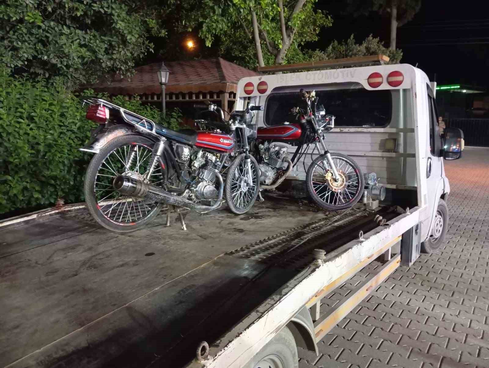 yolu-kapatarak-olumune-yarisan-suruculere-96-bin-tl-ceza