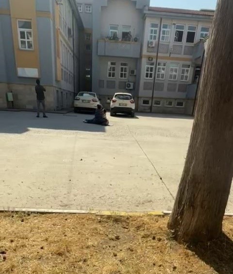 ayt-oturumuna-tyt-belgesiyle-geldi-gelecegi-bir-yil-ertelenen-aday-bayginlik-gecirdi