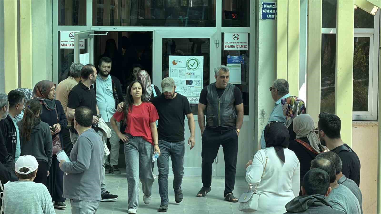 ayt-oturumuna-tyt-belgesiyle-gelince-bir-yilindan-oldu