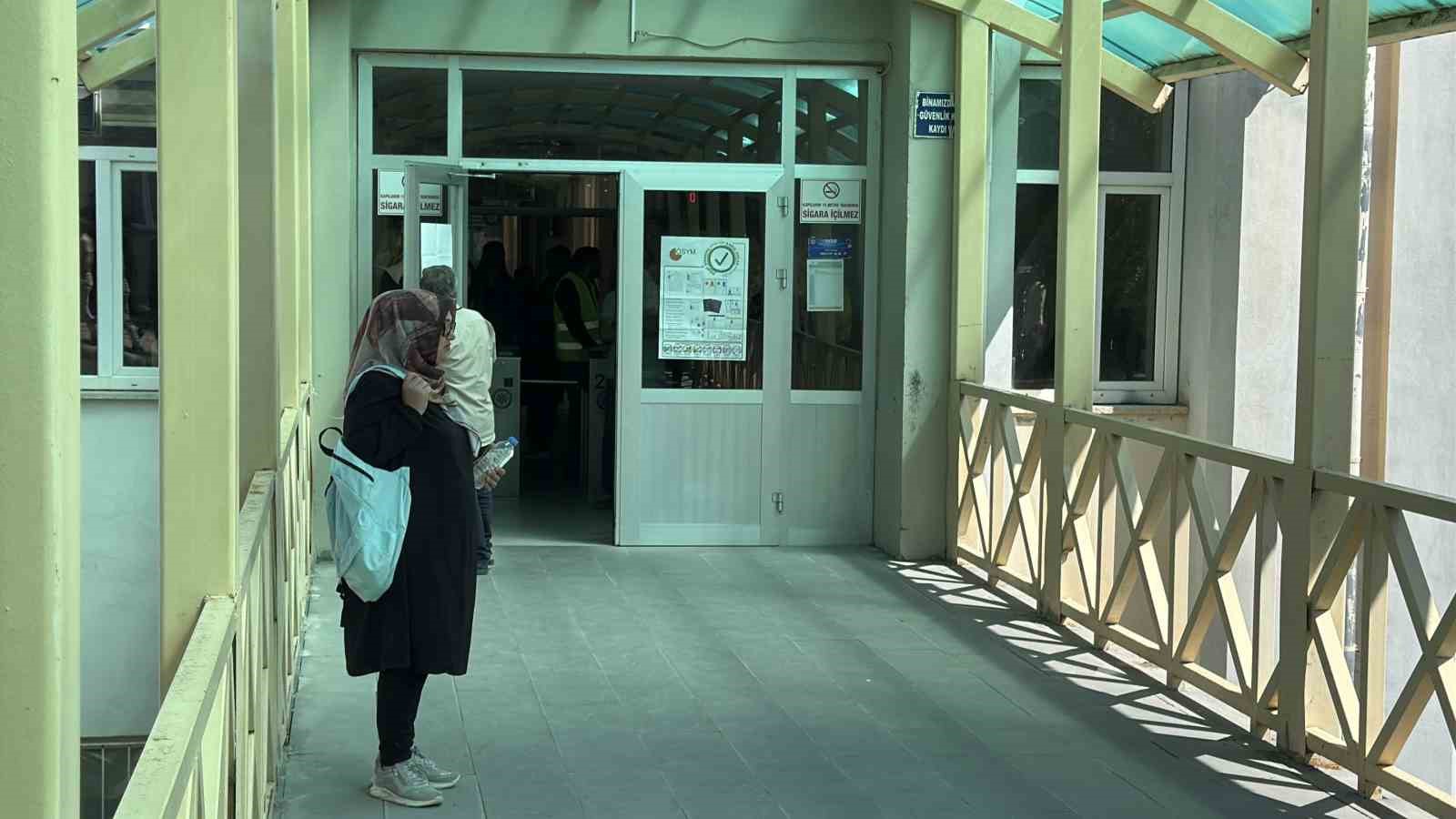 ayt-oturumuna-tyt-belgesiyle-gelince-bir-yilindan-oldu