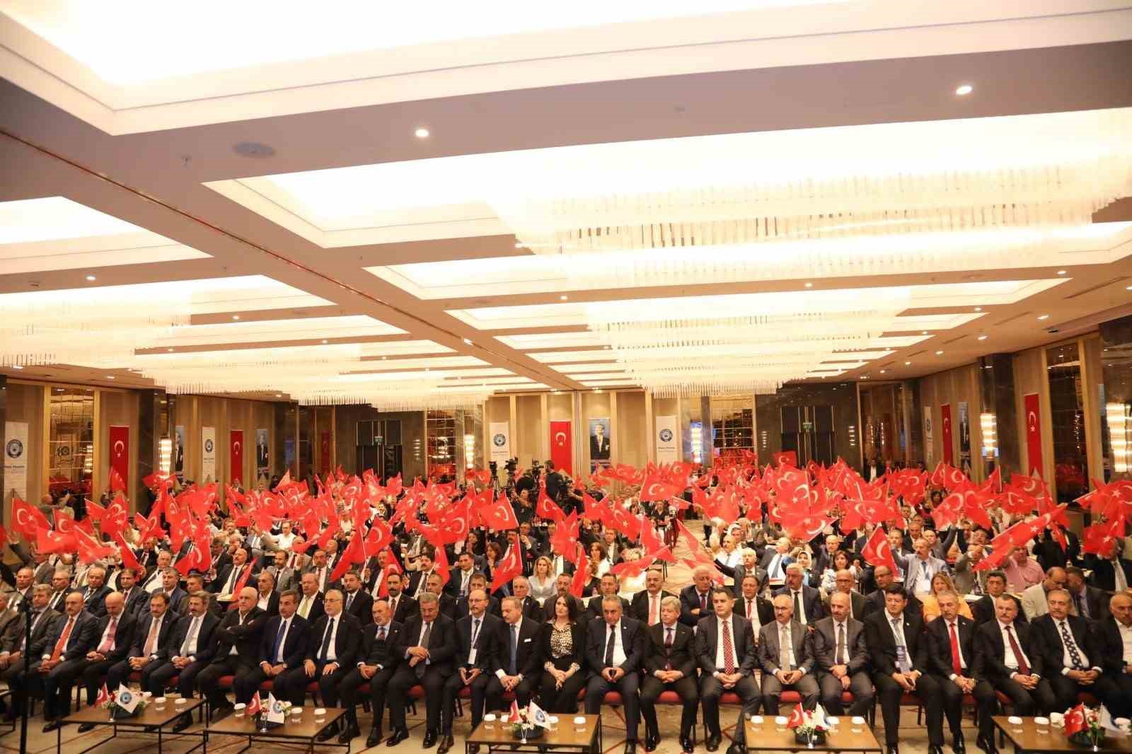 bakan-isikhan-23-yilda-kamuda-sendikalasma-orani-yuzde-75e-ulasti