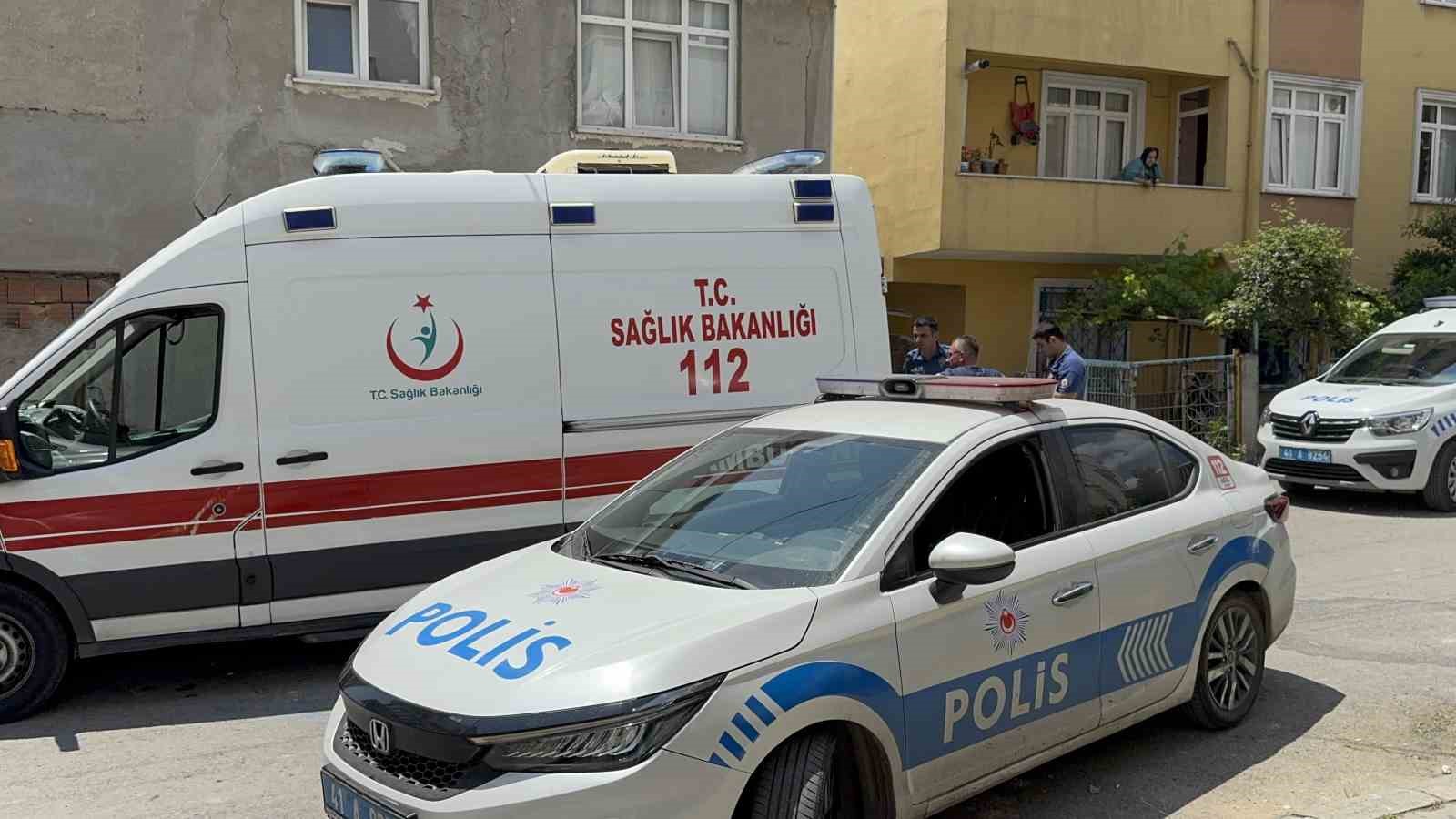 bicakli-kavgada-2-kardes-ve-polis-memuru-yaraladi