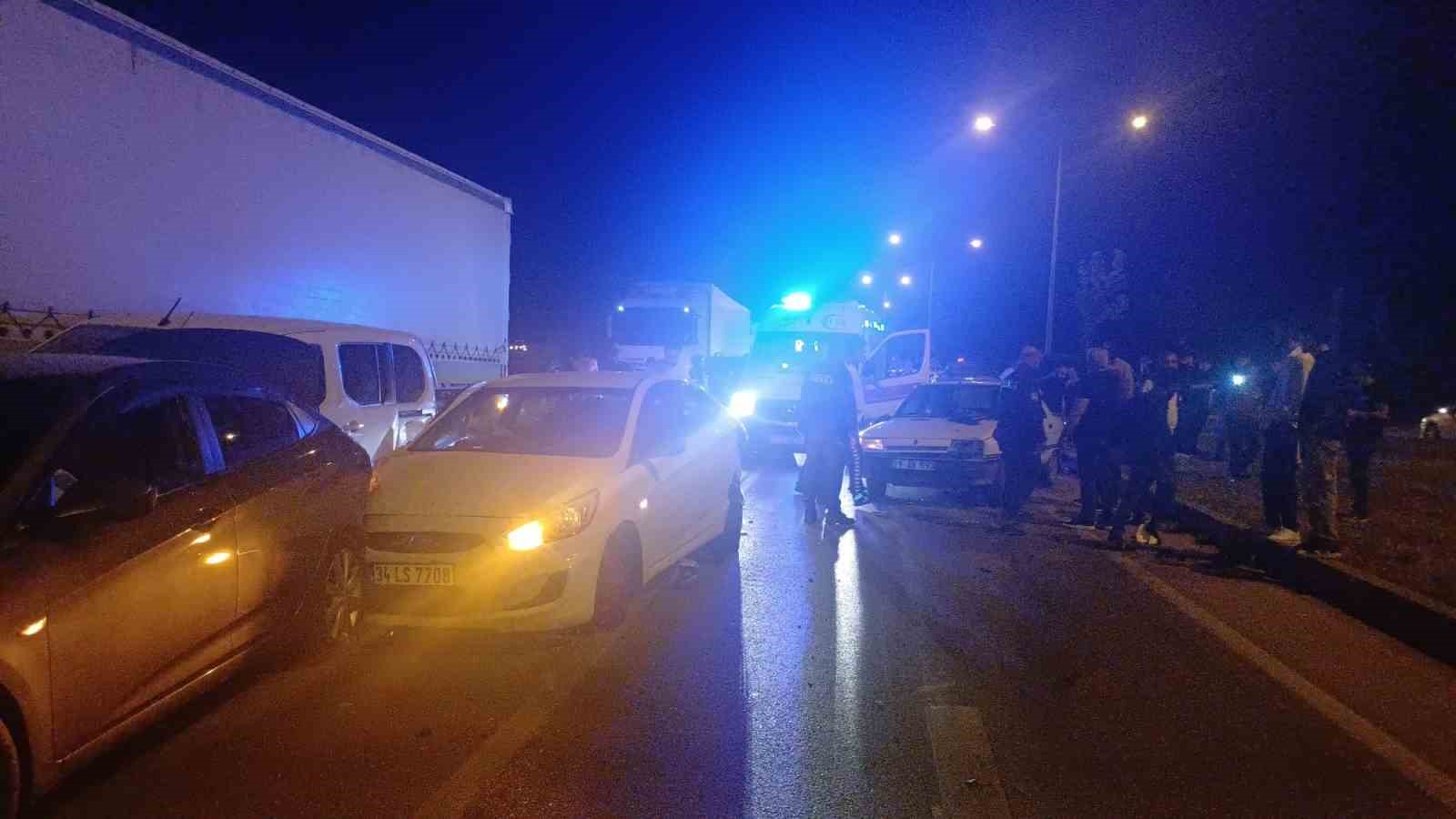 corumda-5-aracli-zincirleme-trafik-kazasi