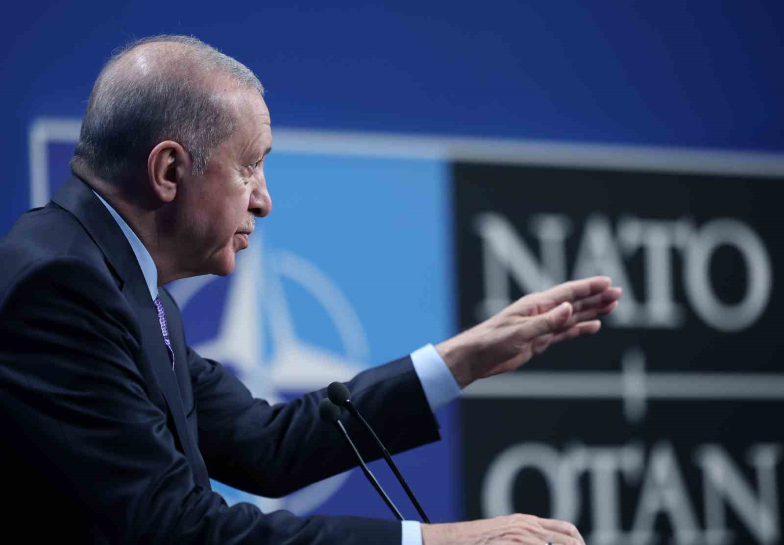 cumhurbaskani-erdogan-orta-doguda-barisin-temini-icin-herkesin-elini-tasin-altina-koymasi-gerekiyor