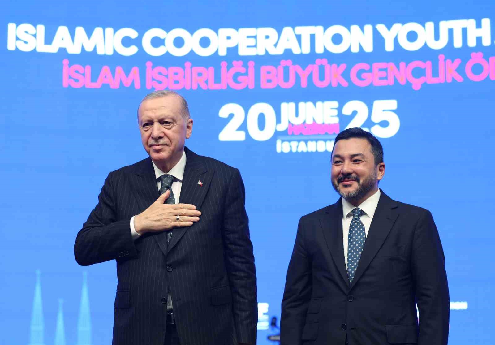 cumhurbaskani-erdogandan-israil-basbakani-netanyahuya-adlarini-hitler-gibi-zalimlerin-yanina-utancla-yazdirdilar