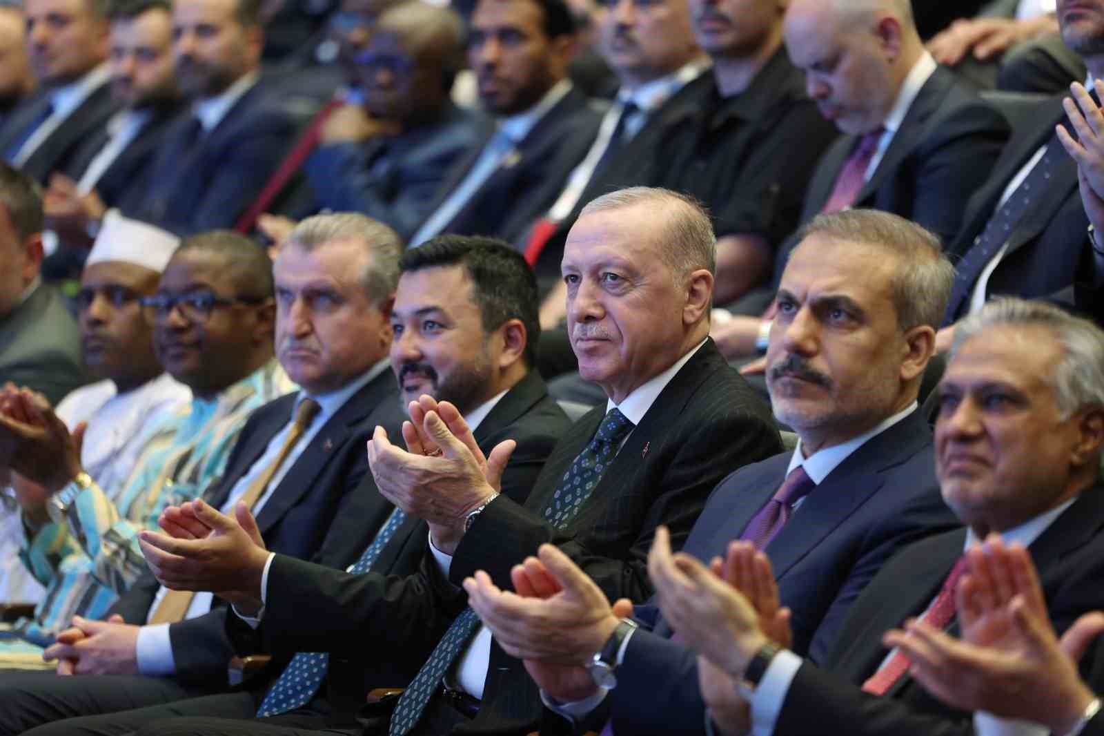 cumhurbaskani-erdogandan-israil-basbakani-netanyahuya-adlarini-hitler-gibi-zalimlerin-yanina-utancla-yazdirdilar