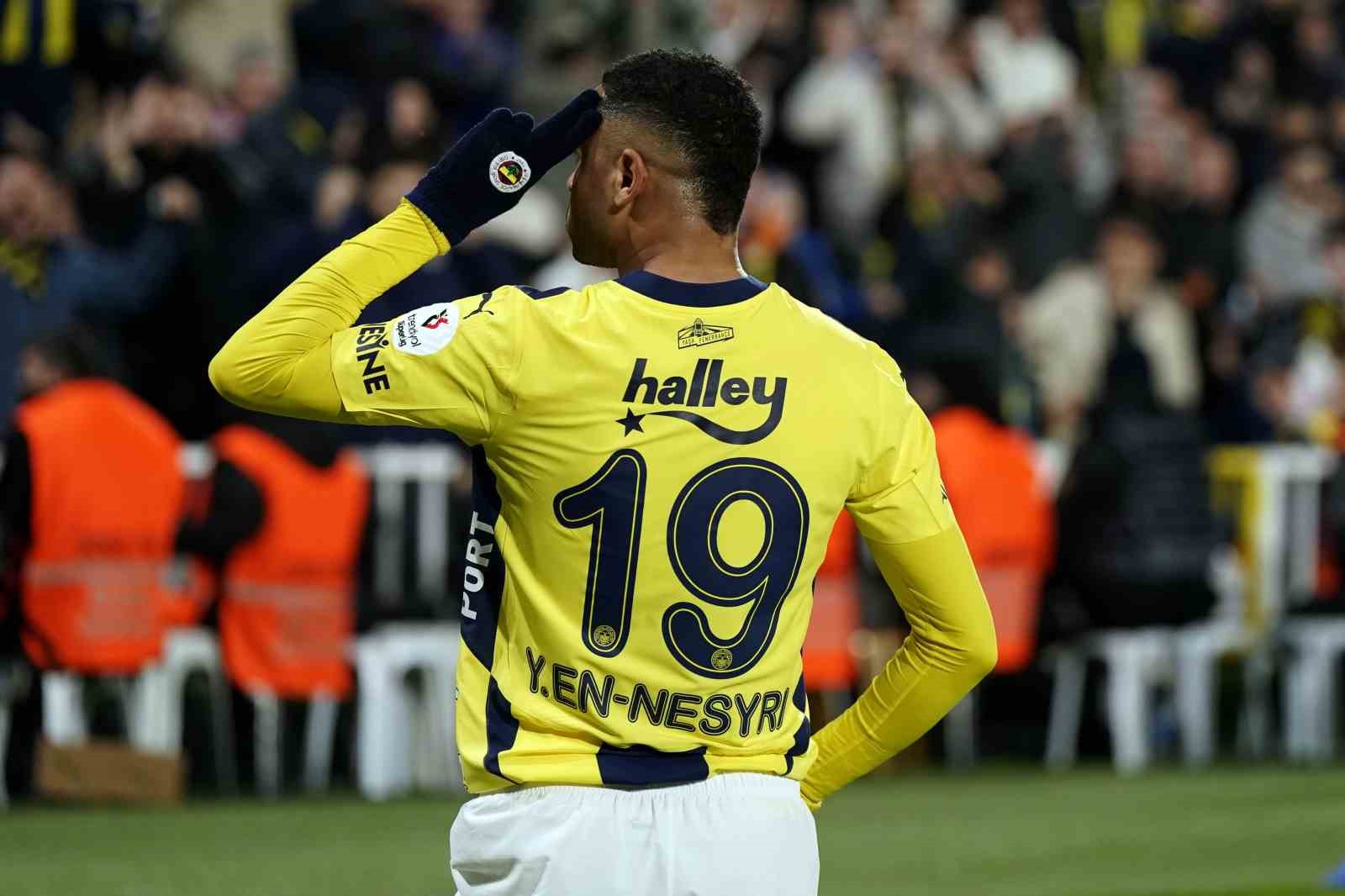fenerbahce-jose-mourinho-ile-de-basariyi-yakalayamadi