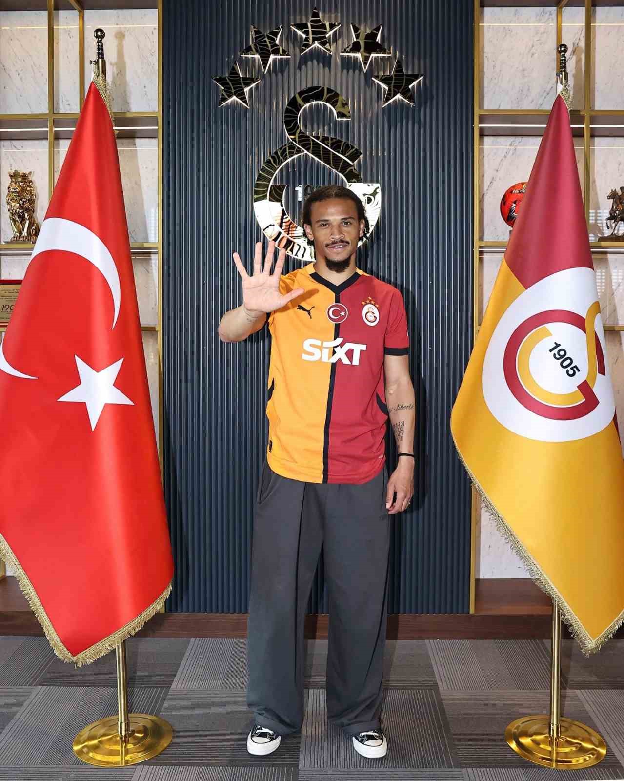 galatasaray-sane-ile-3-yillik-sozlesme-imzaladi