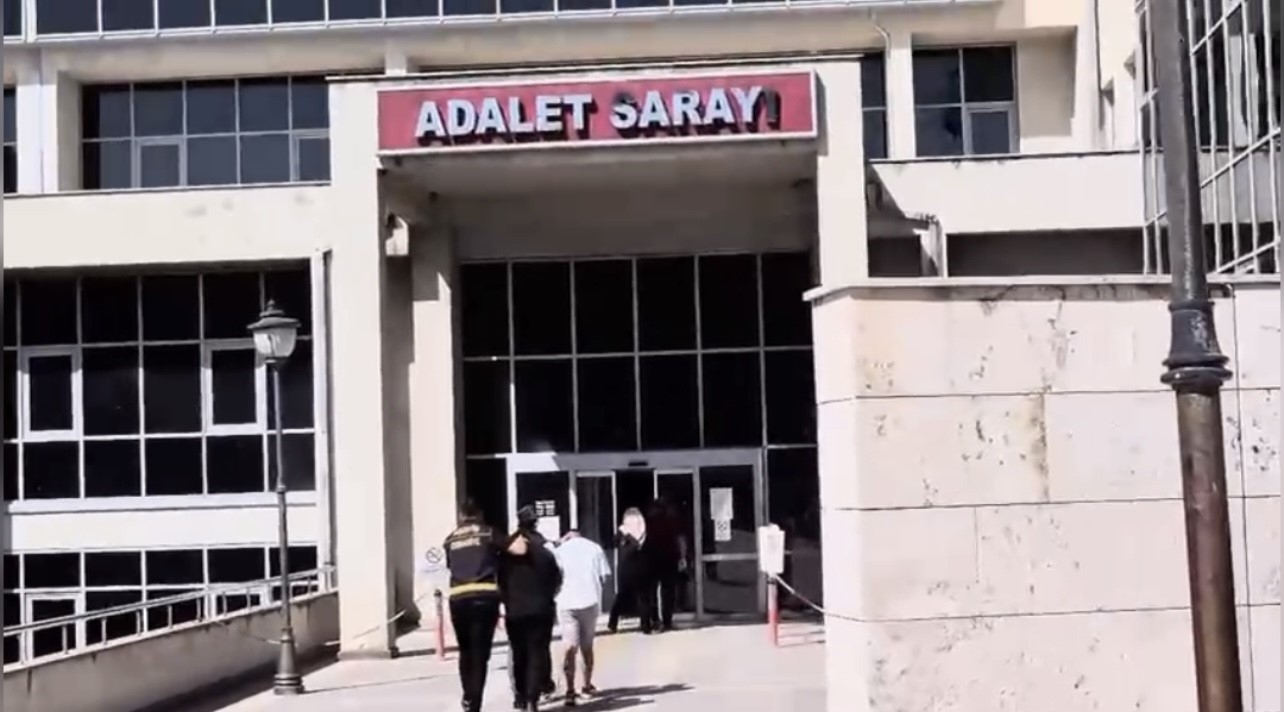 gasp-ettikleri-taksiyle-gittikleri-adrese-kursun-yagdirdilar