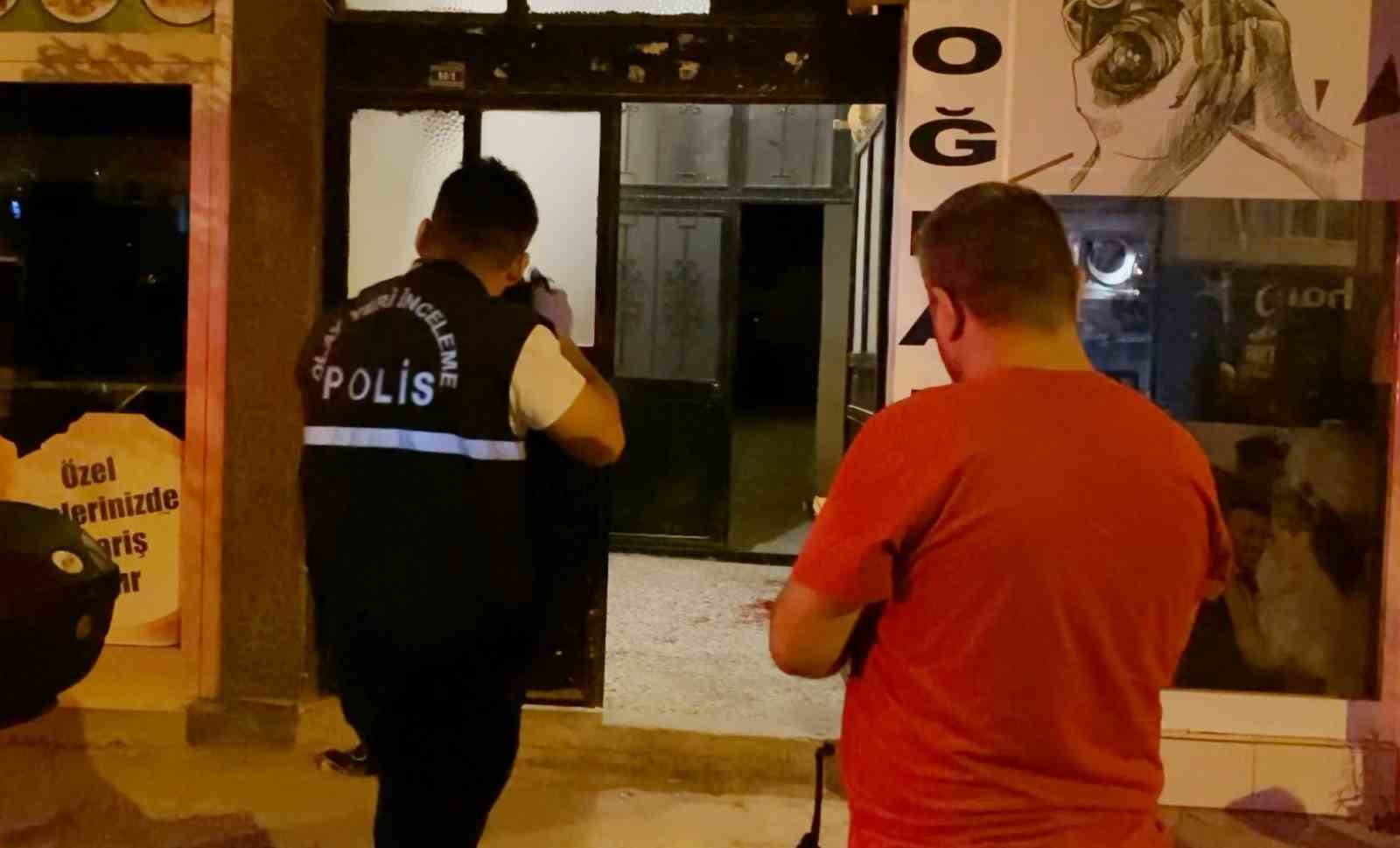 genc-kadin-uvey-kiz-kardesini-bicaklayarak-oldurdu