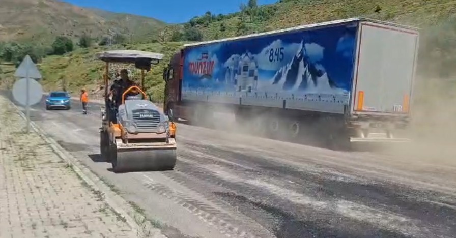 her-yil-on-binlerce-aracin-kullandigi-yolda-calisma
