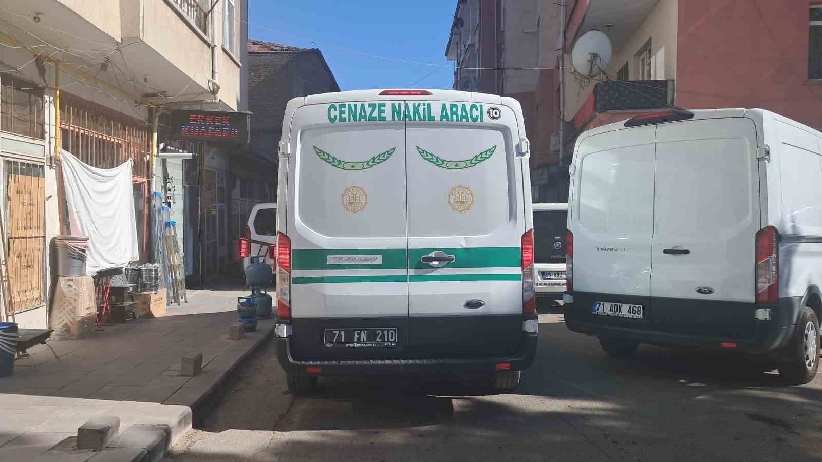 kanepeden-dustu-denildi-cinayet-cikti-3-gozalti