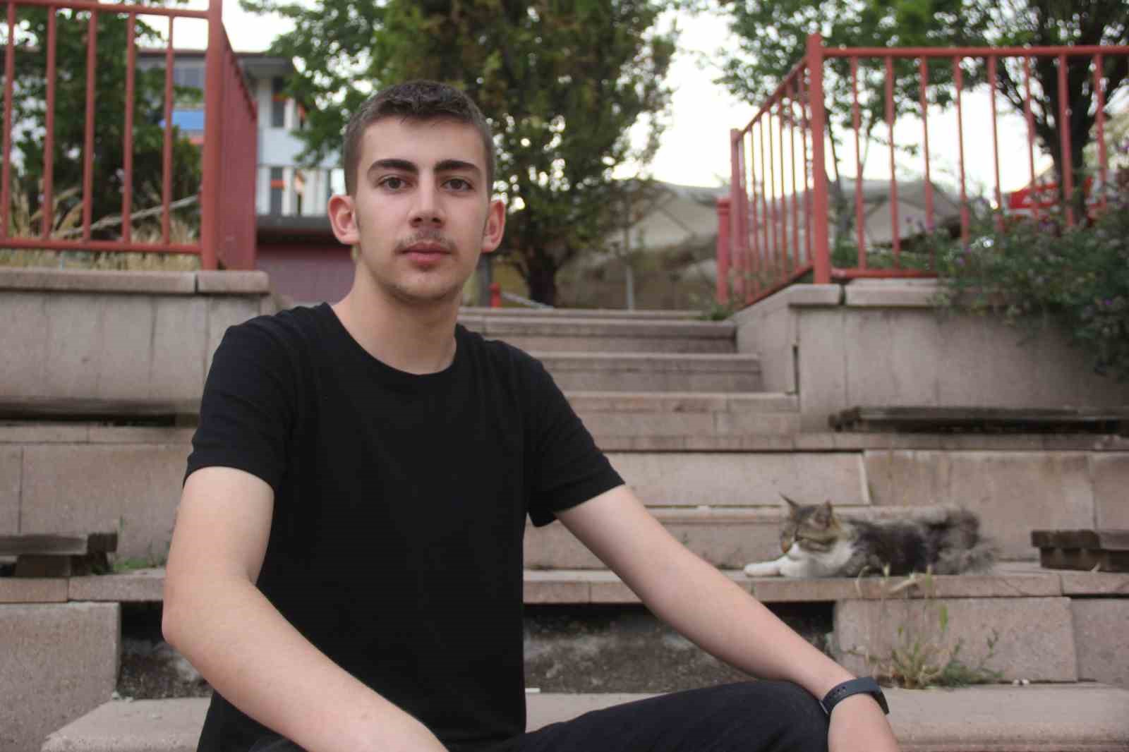 karganin-tehlikeli-oyunu-cizgi-film-sahnelerini-aratmadi