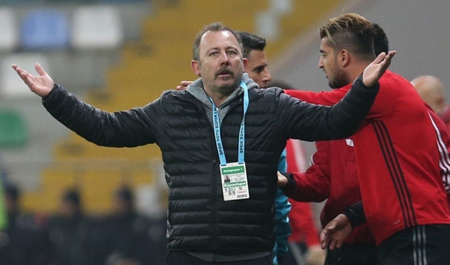 kayserispor-10-sezonda-22-hoca-ile-calisti