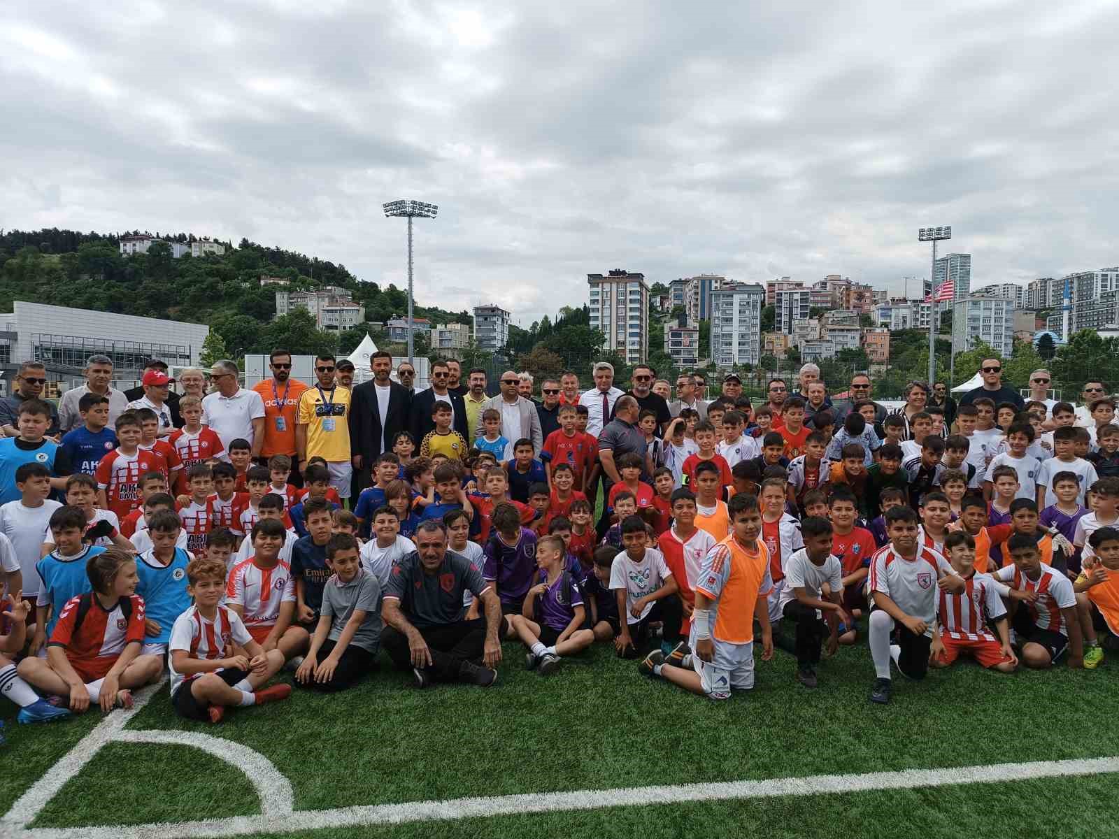 minik-yildizlar-samsunspor-icin-sahada