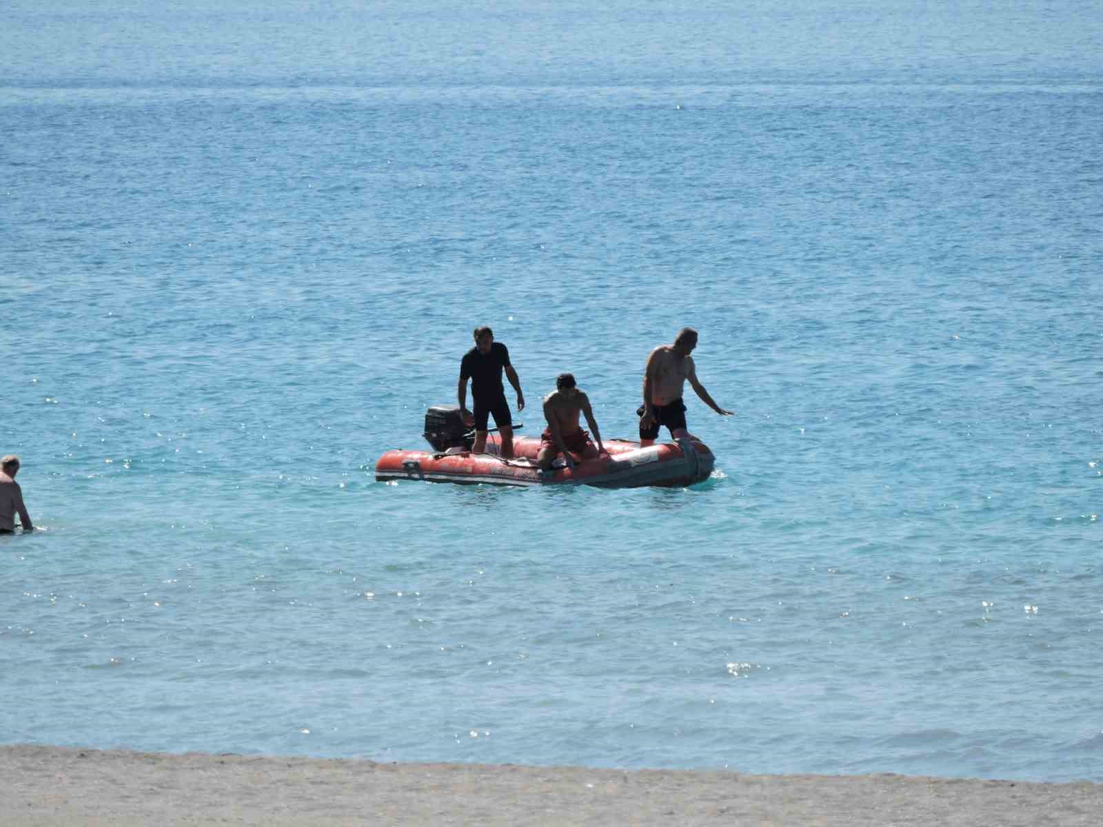 salda-golunde-can-pazari-genc-kiz-olumle-burun-buruna-geldi