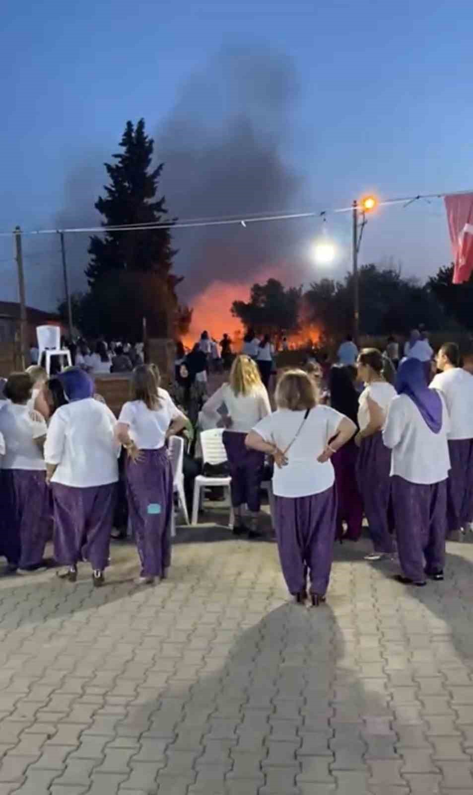 salvar-gecesi-zehir-olduhavai-fisekler-koyu-yakiyordu