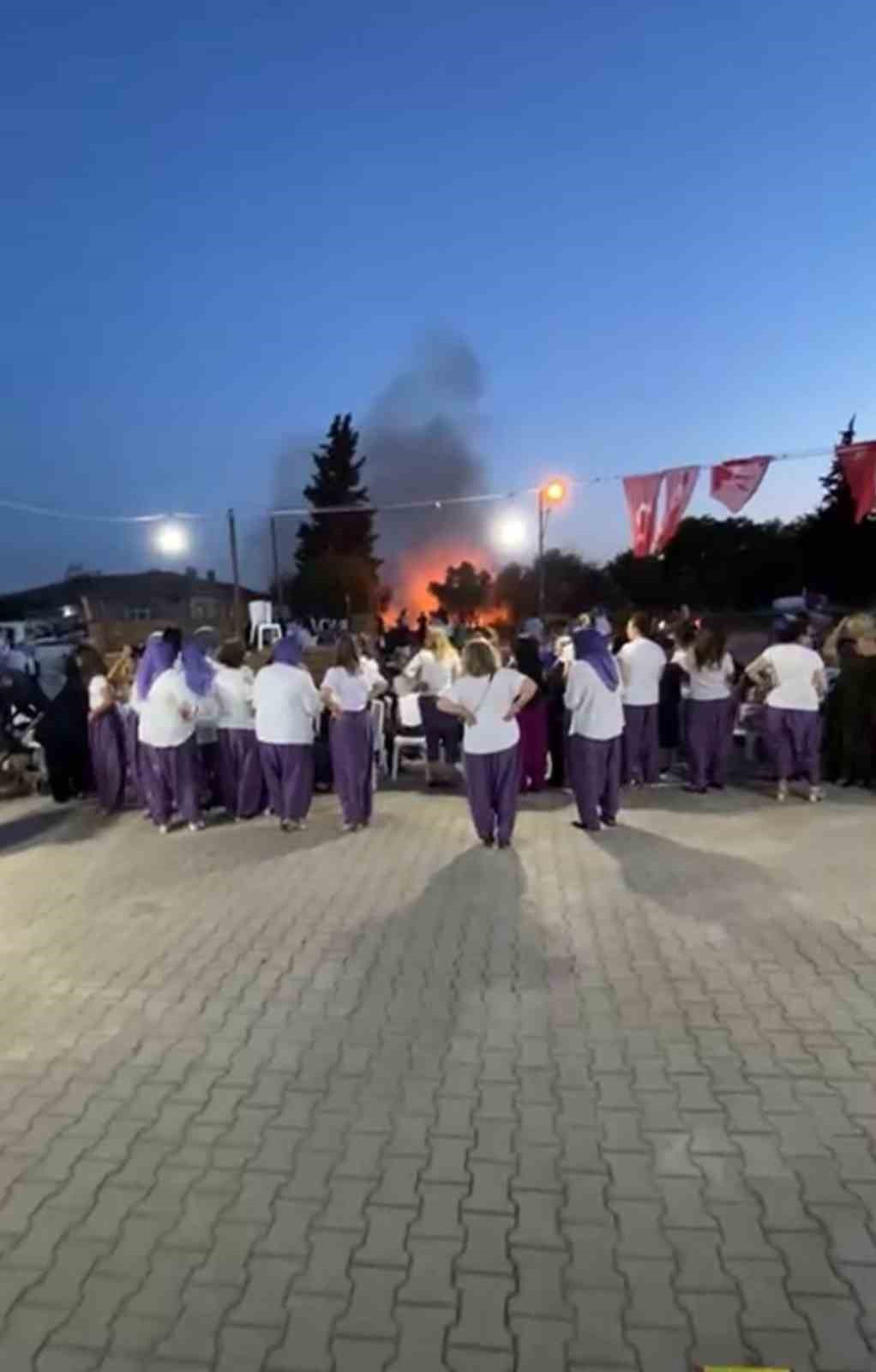 salvar-gecesi-zehir-olduhavai-fisekler-koyu-yakiyordu