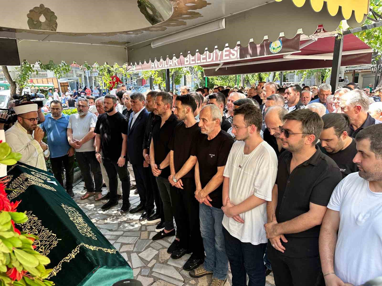 serdar-topraktepenin-agabeyi-ayhan-topraktepe-son-yolculuguna-ugurlandi