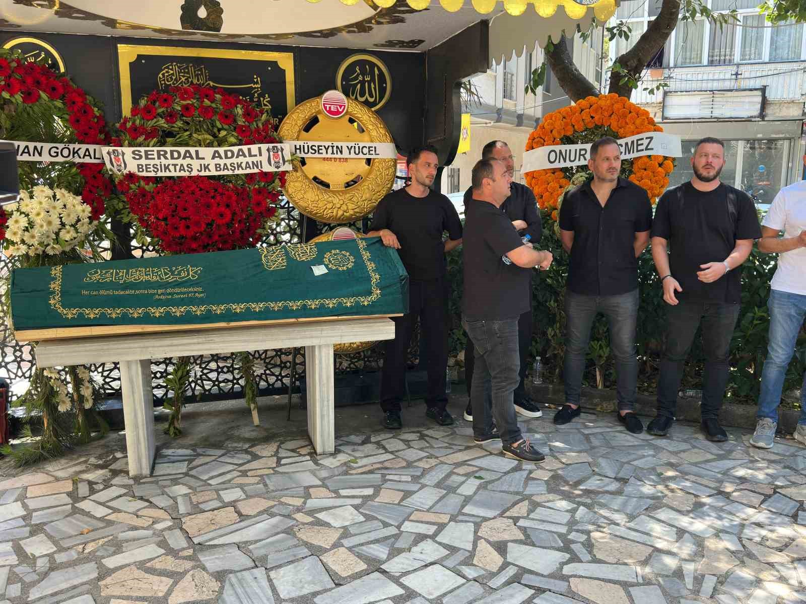 serdar-topraktepenin-agabeyi-ayhan-topraktepe-son-yolculuguna-ugurlandi