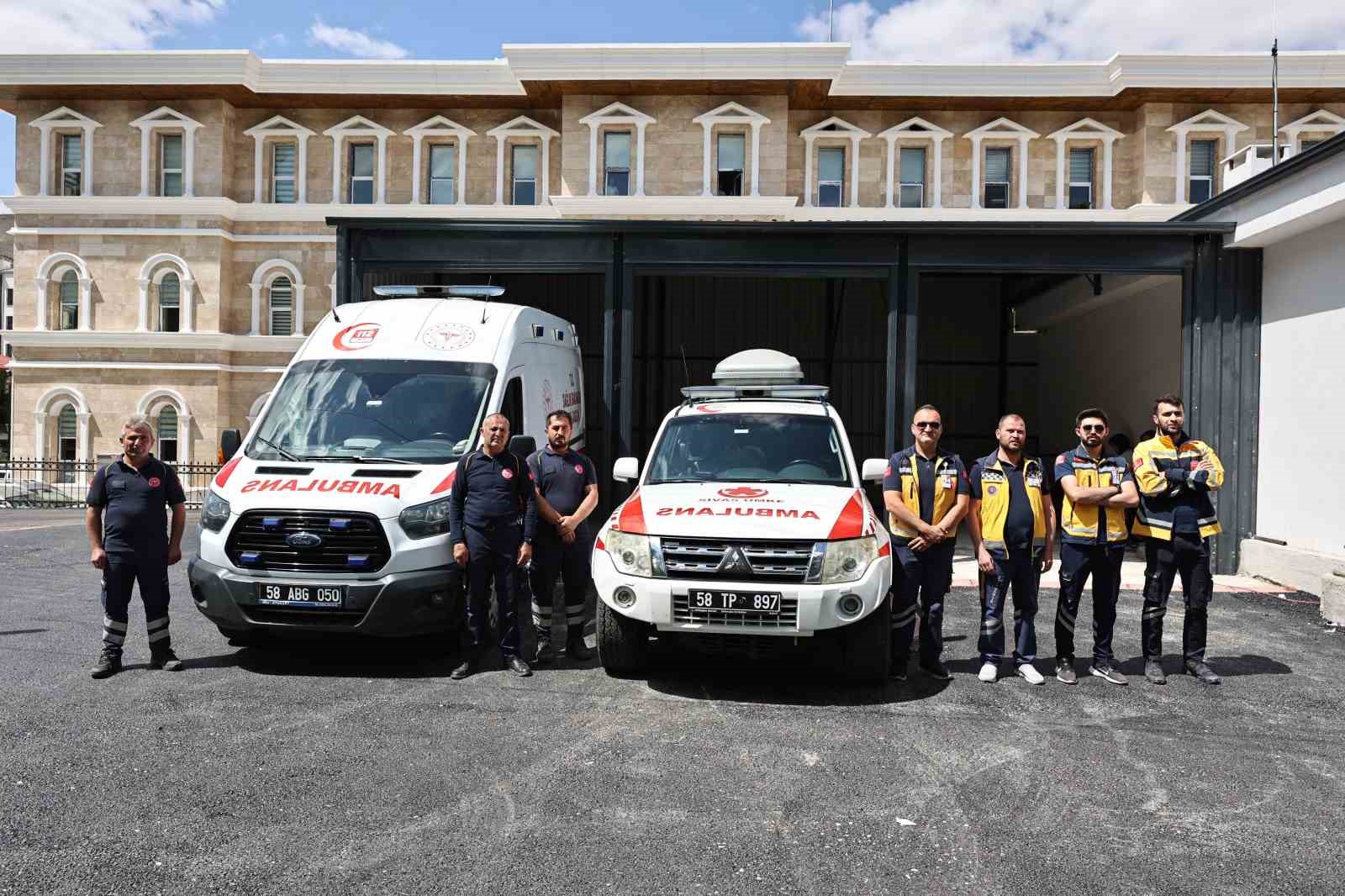 sivasli-hayirseverden-gurune-112-acil-istasyonu