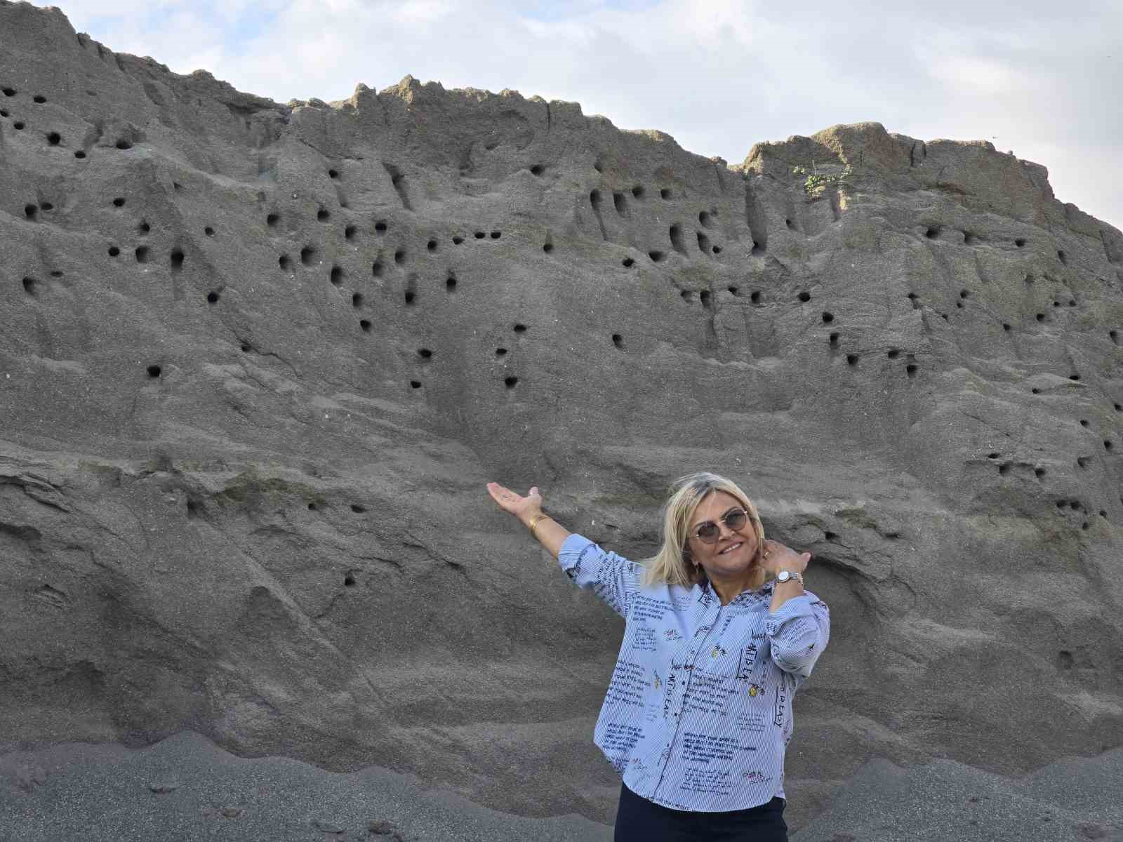 tokatta-kuslarin-kumda-kurdugu-site-dogaseverleri-mest-ediyor