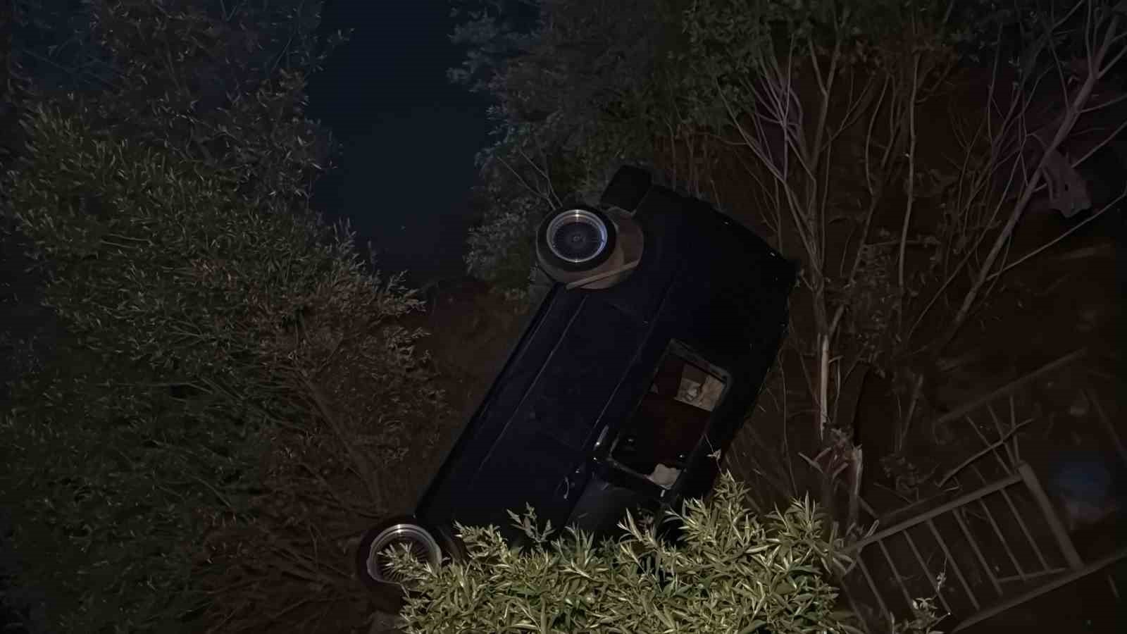 yoldan-cikan-minibus-kizilirmaka-uctu-4-yarali